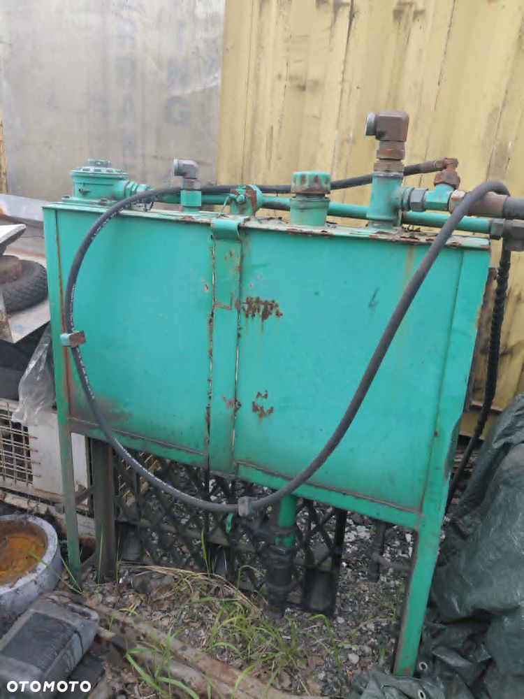 Zbiornik Na olej Hydrauliczny - 2