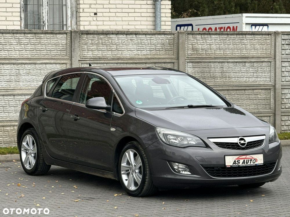 Opel Astra IV 1.6 T Cosmo - 24