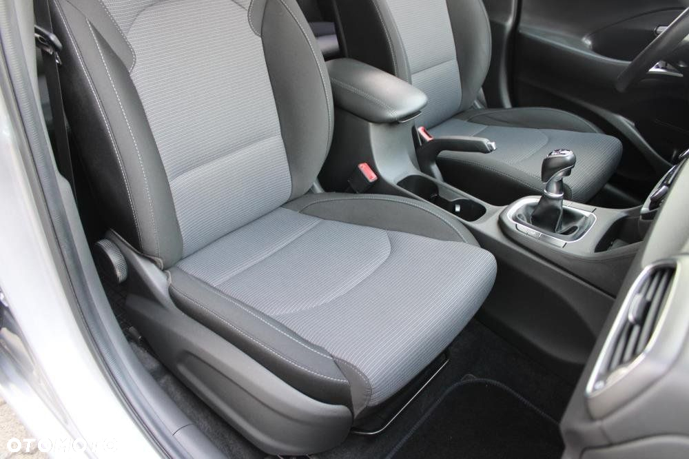 Hyundai i30 - 19
