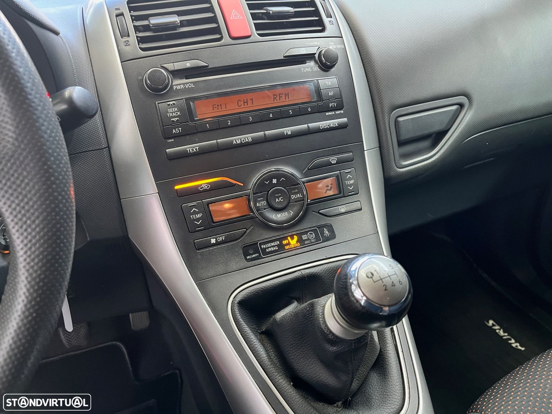 Toyota Auris 1.4 D-4D Exclusive - 15