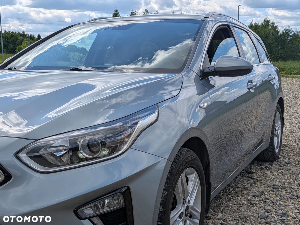 Kia Ceed 1.6 CRDi SCR L Business Line - 19