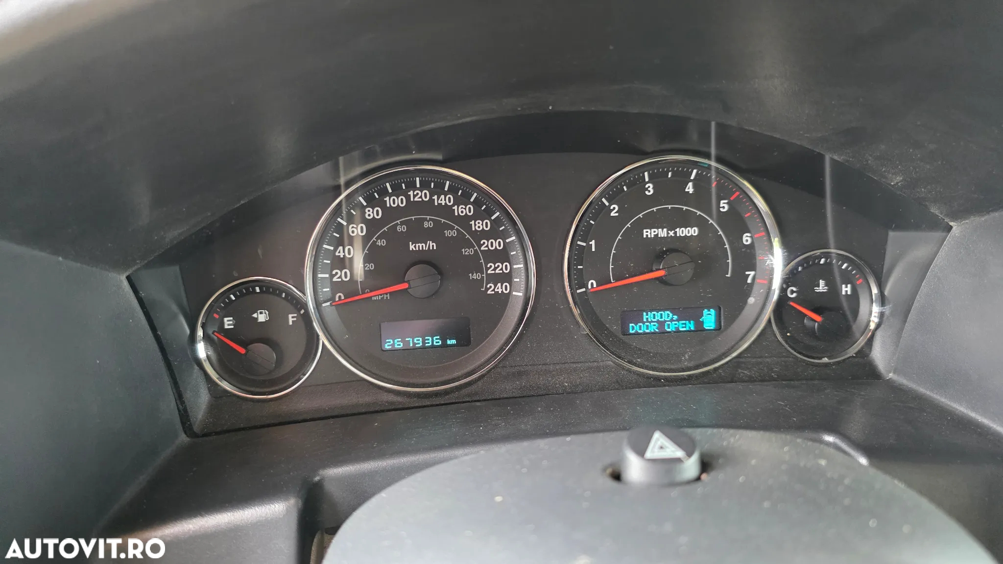 Jeep Commander 3.0 CRD DPF Automatik Limited - 8