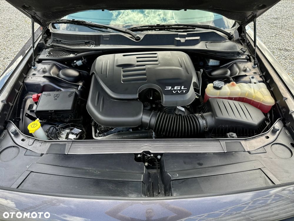 Dodge Challenger 3.6 SXT - 40