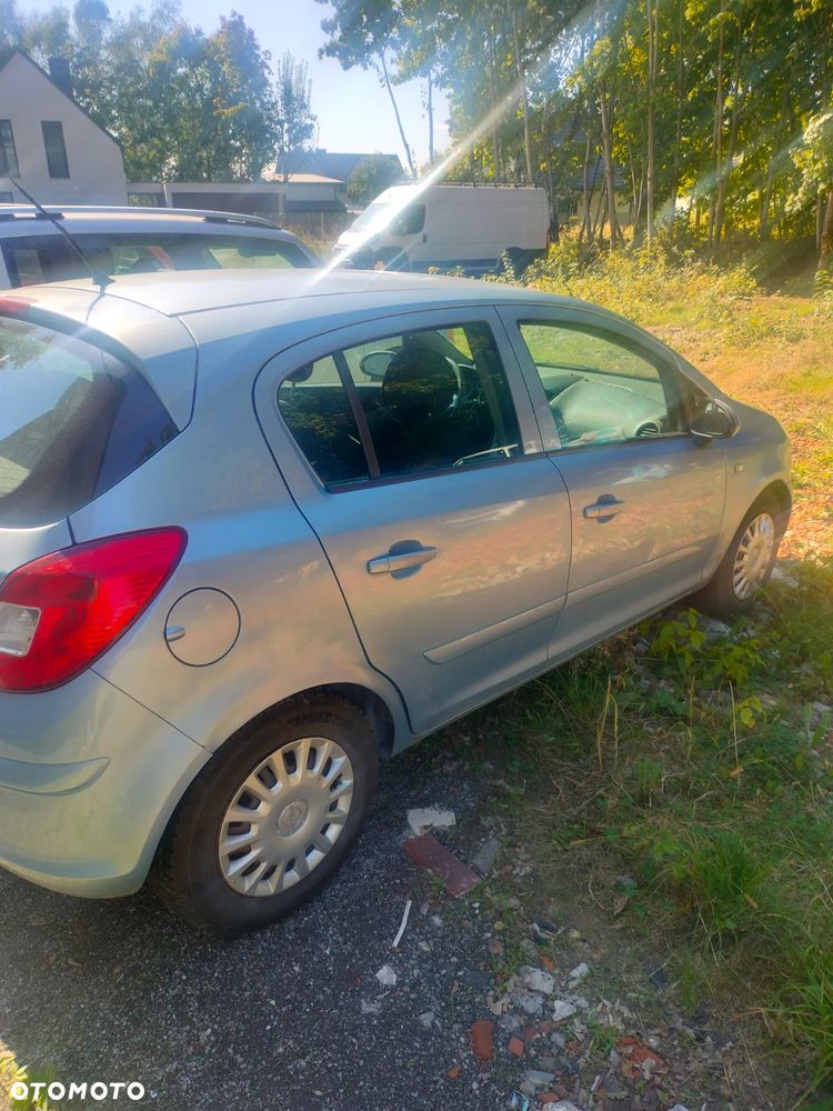 Opel Corsa - 4