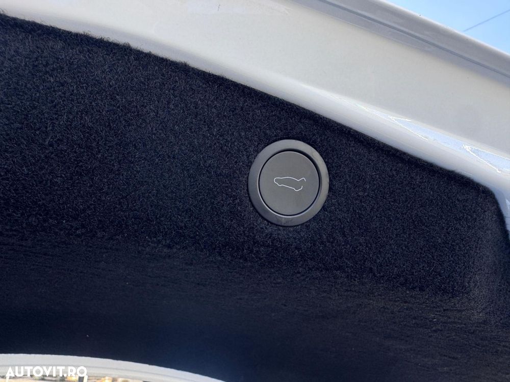 Tesla Model 3 - 18