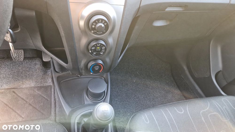 Toyota Yaris 1.0 VVT-i Cool - 21