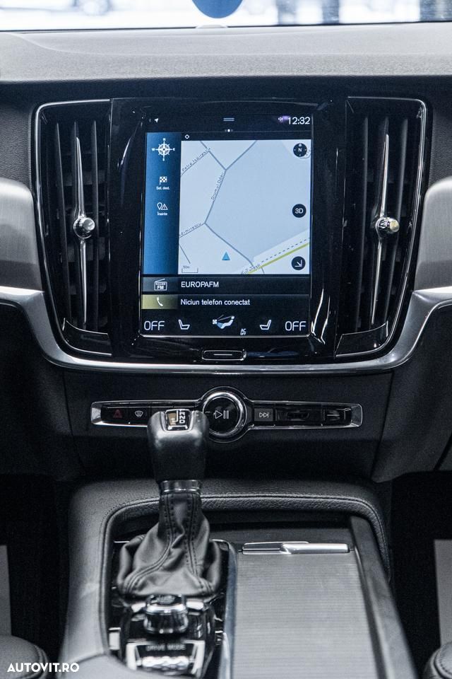 Volvo S90 D4 Geartronic Momentum Pro - 5