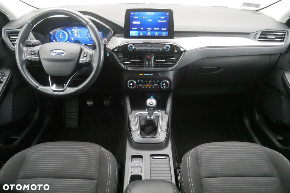 Ford Kuga - 8