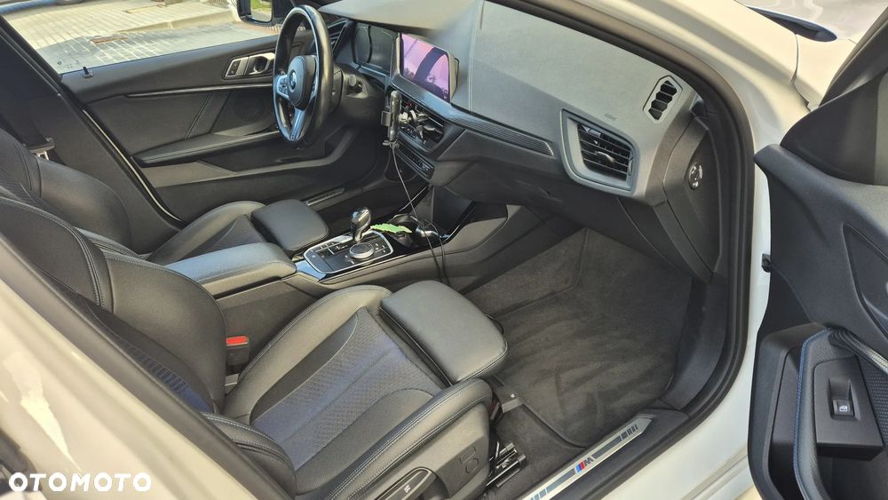 BMW Seria 1 118i M Sport - 9