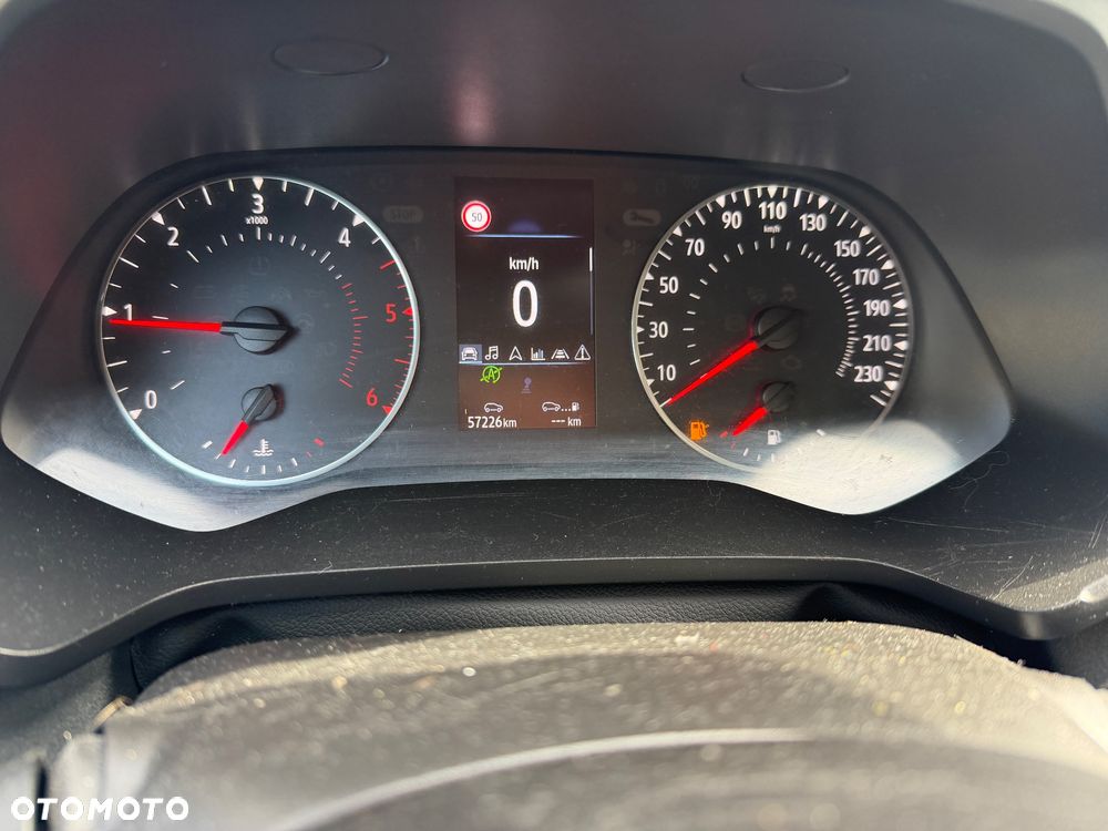 Renault Captur BLUE dCi 115 BUSINESS EDITION - 35