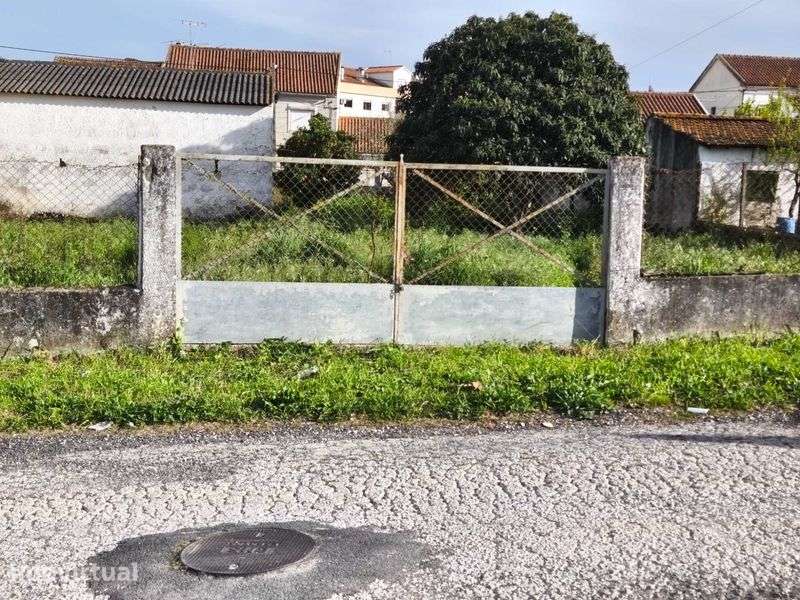 Lote de terreno p/ construção (610 m2) - centro de Pernes - Grande imagem: 2/2
