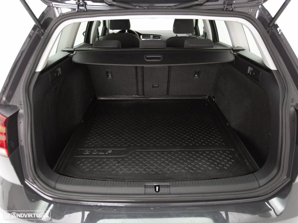 VW Golf Variant - 11