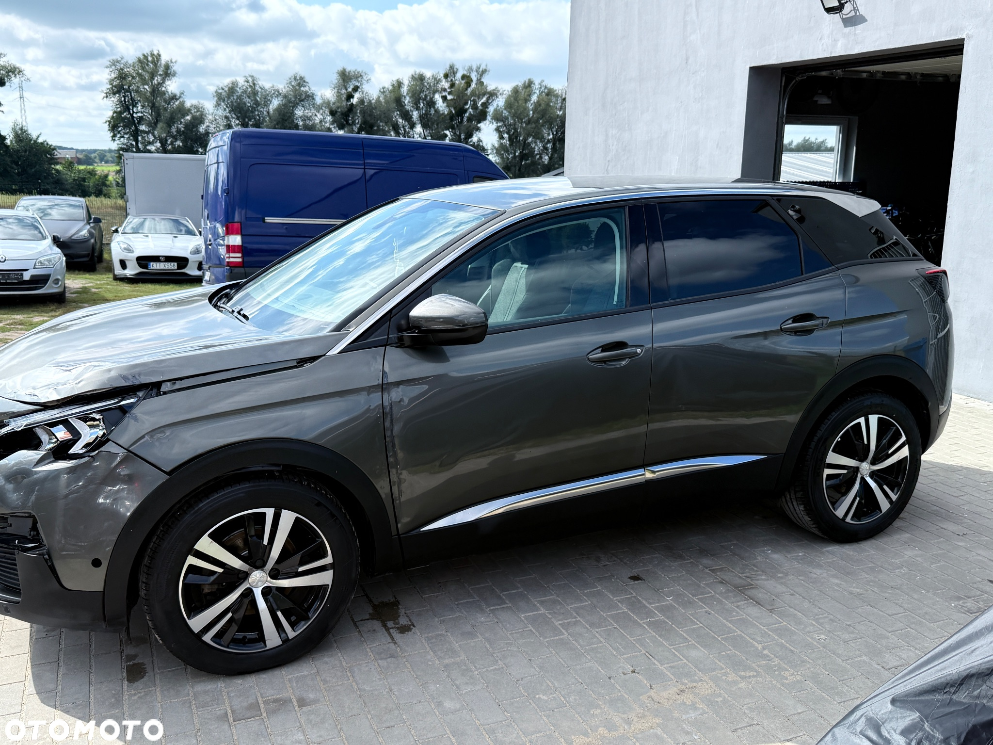 Peugeot 3008 1.6 BlueHDi Allure S&S EAT6 - 8