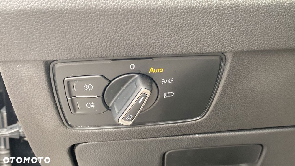Volkswagen Passat - 28