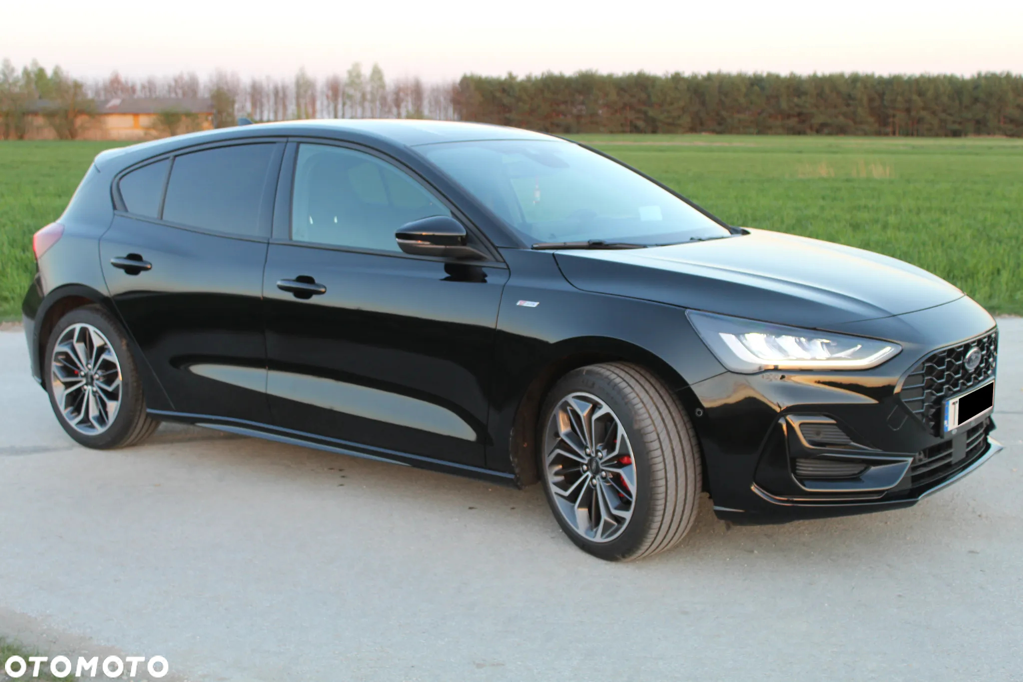 Ford Focus 1.0 EcoBoost Hybrid ST-LINE X - 12