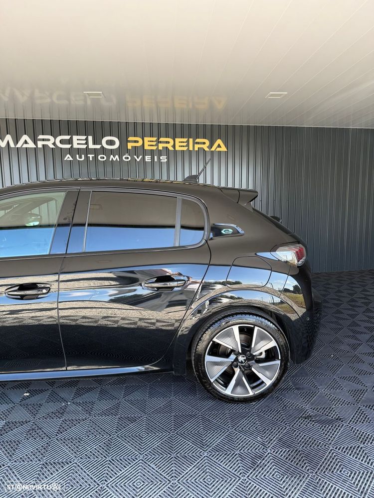 Peugeot e-208 50 kWh GT Pack - 10