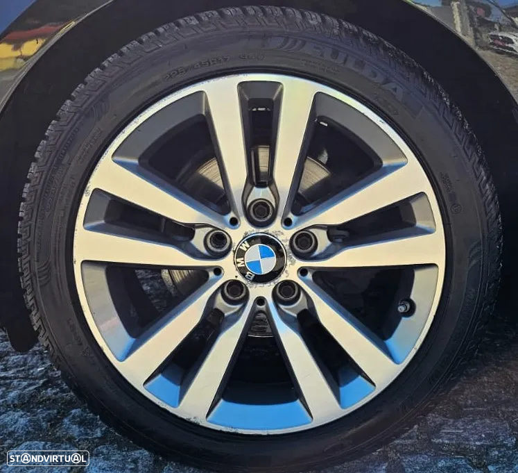 BMW 116 d Line Urban - 26