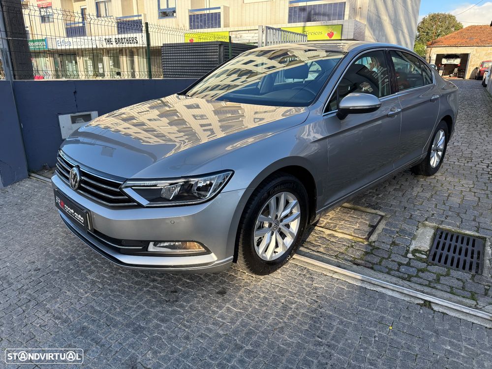 VW Passat 1.6 TDI Highline - 5
