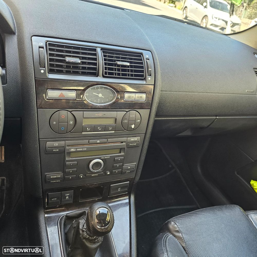 Ford Mondeo 2.0 TDCI Trend - 15