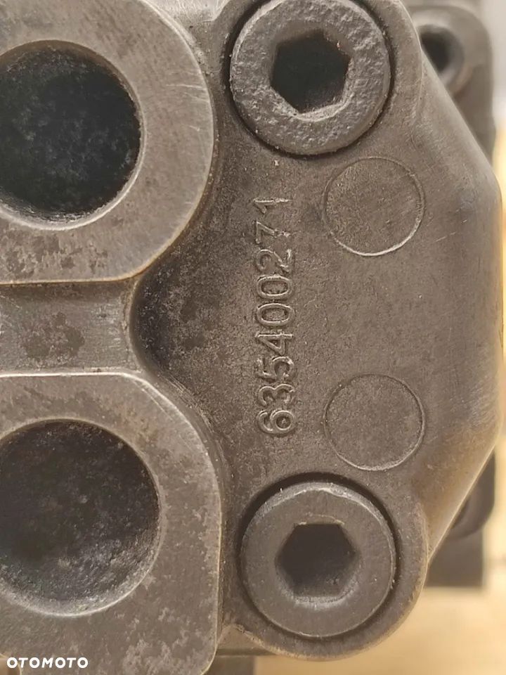 Pompa hydrauliczna zębata Merlo 40.25 Roto (635400271) - 9