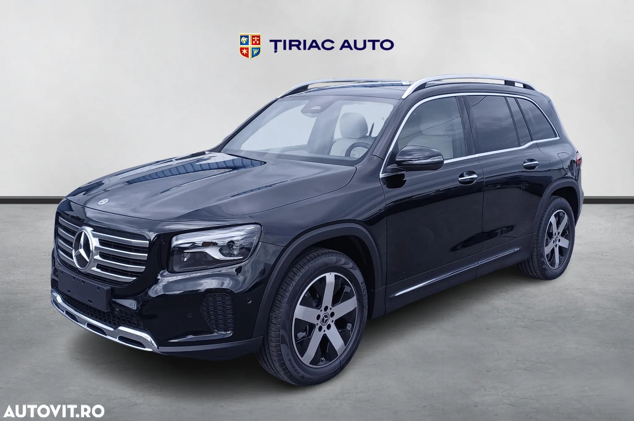Mercedes-Benz GLB - 1