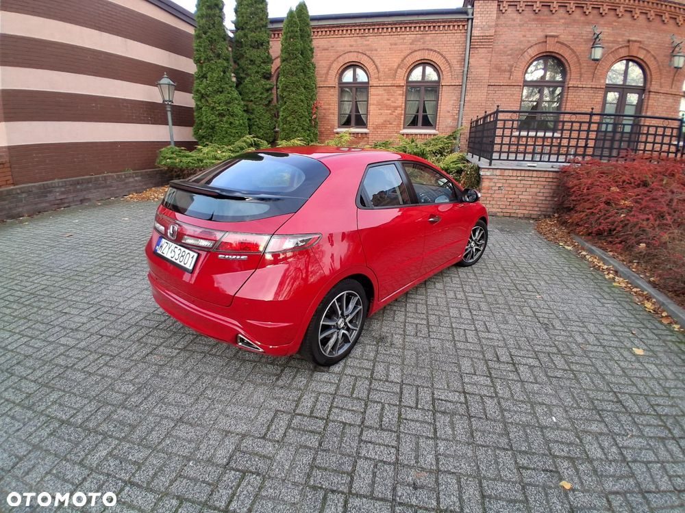 Honda Civic 1.8 GT Special Edition - 16