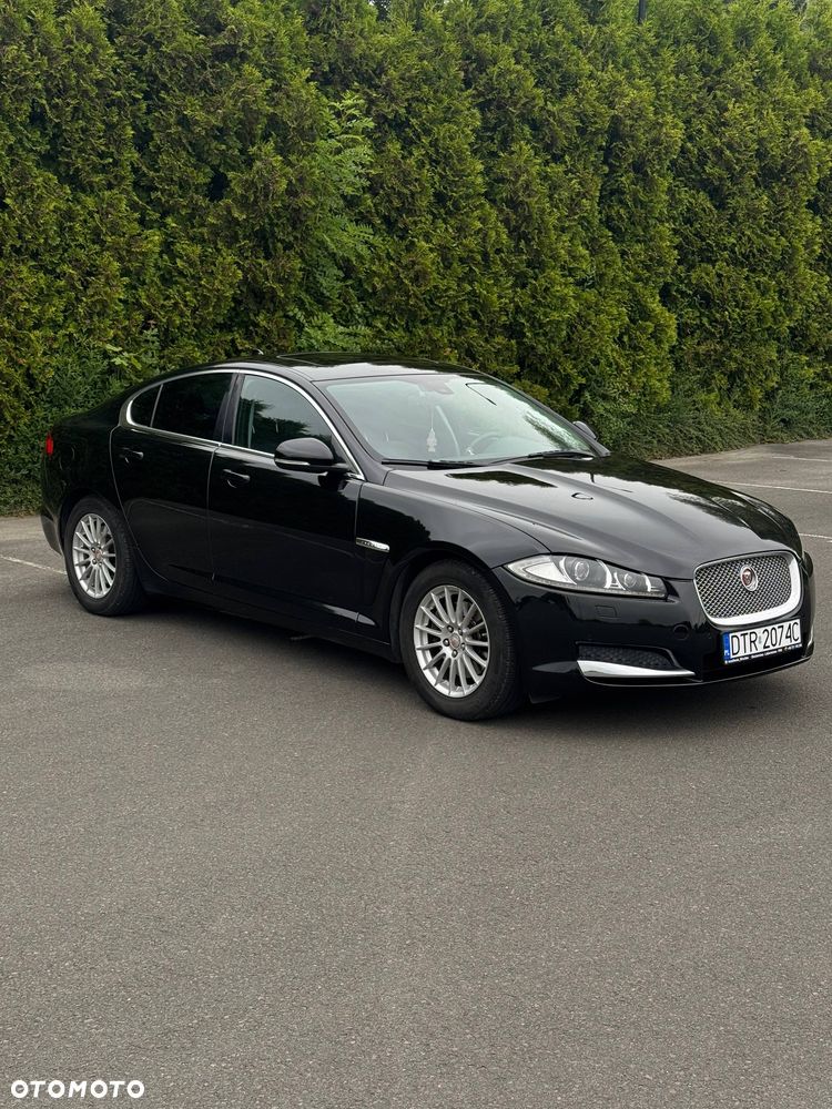 Jaguar XF 2.0 T Luxury - 5