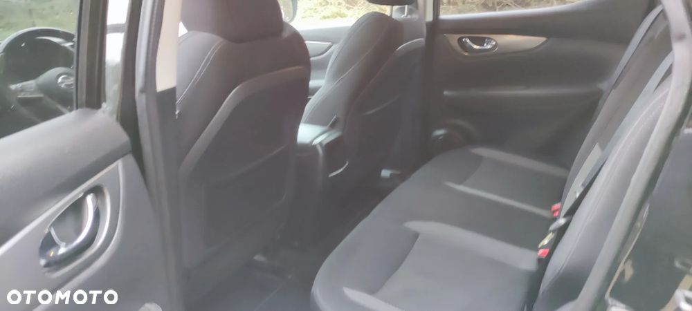 Nissan Qashqai 1.5 dCi DCT TEKNA - 16