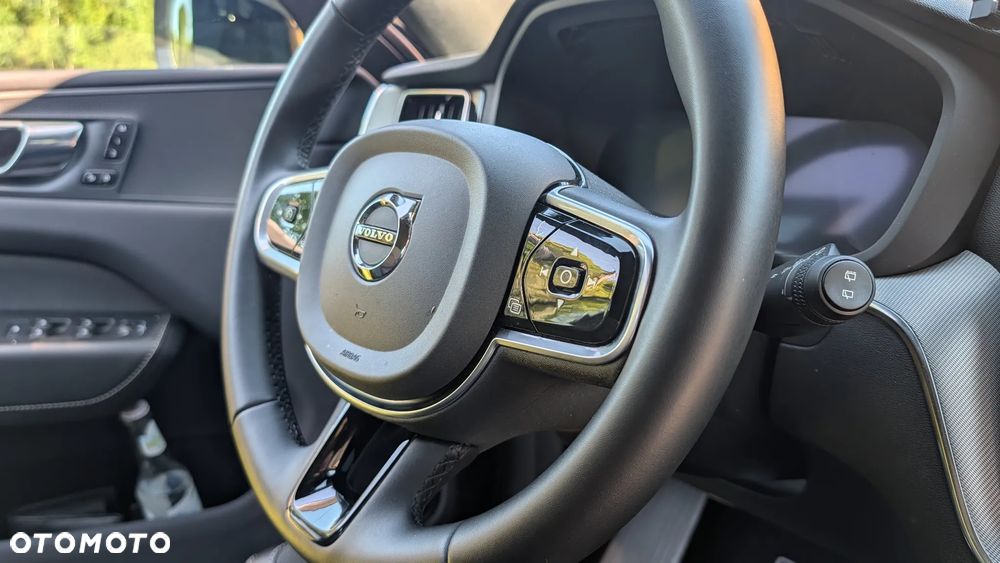 Volvo XC 60 B4 B R-Design - 23