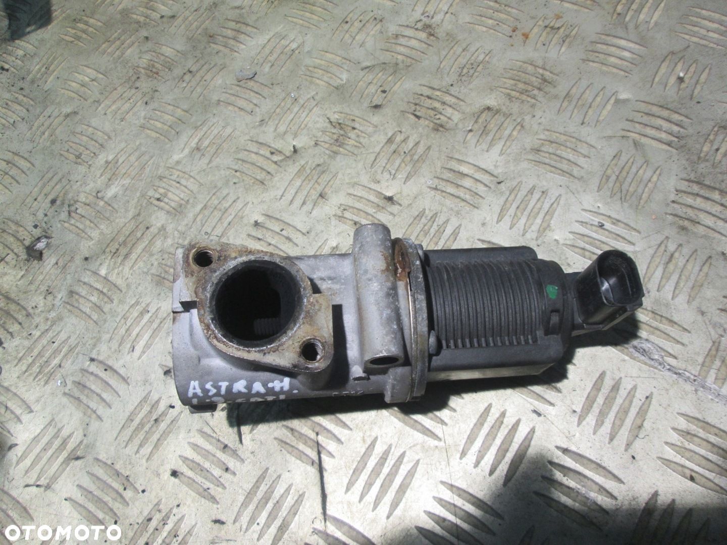 zawór EGR Opel Astra H 1.9 cdti Vectra C 150 KM 55215031 - 1