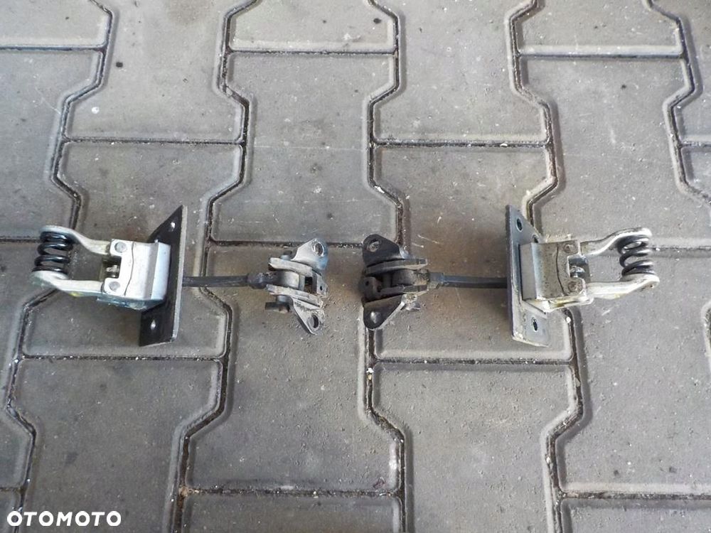 VW T5 OGRANICZNIK DRZWI TYLNYCH TYŁ KOMPLET