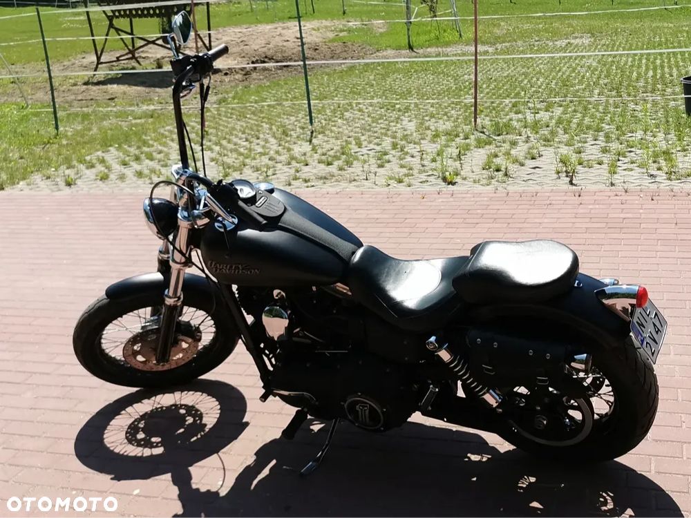 Harley-Davidson Dyna Street Bob - 3