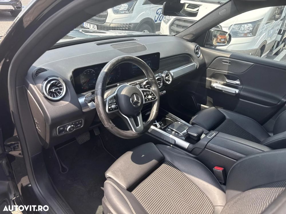 Mercedes-Benz GLB - 9