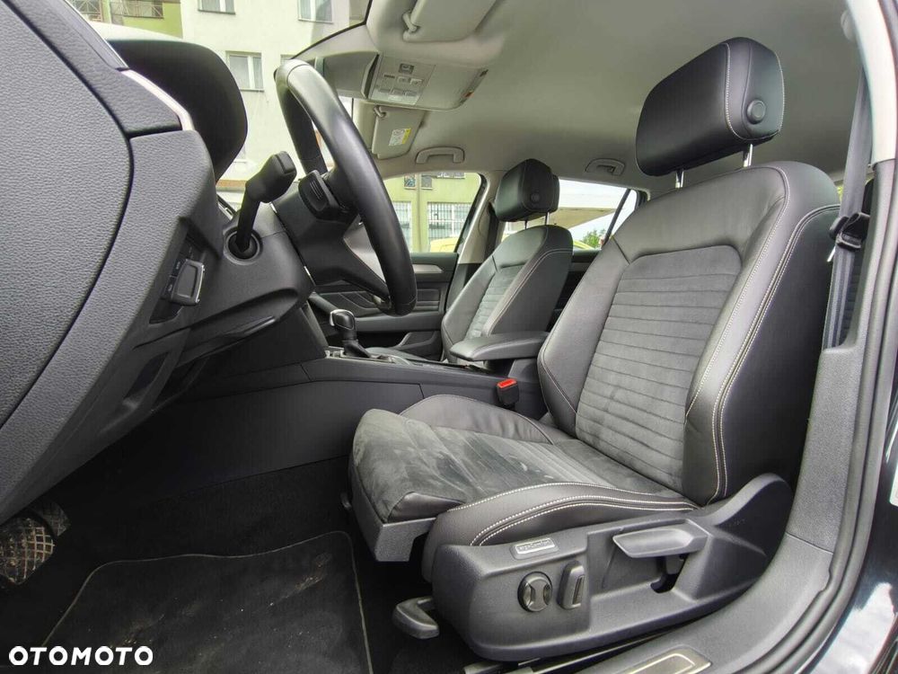 Volkswagen Passat Variant 2.0 TSI Elegance DSG - 8