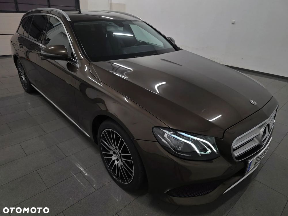 Mercedes-Benz Klasa E 220 d 9G-TRONIC AMG Line - 32