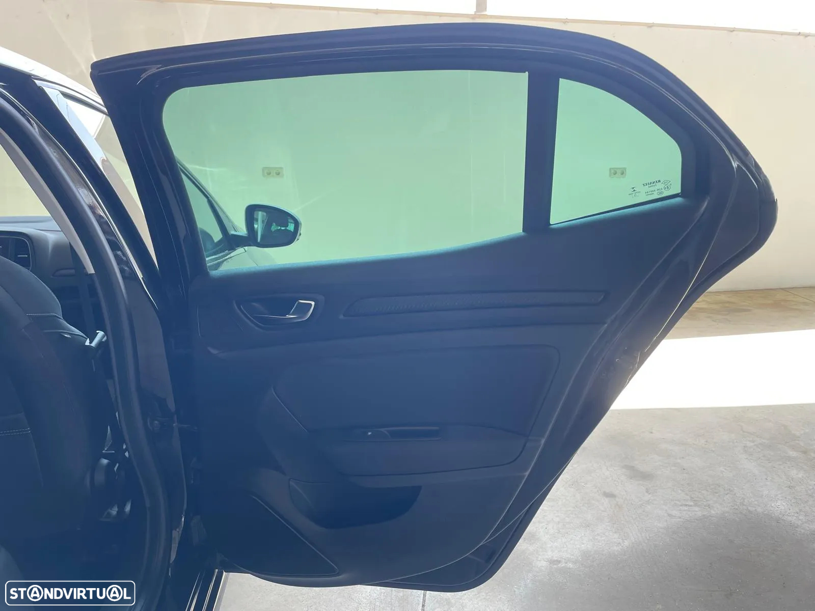 Renault Mégane ENERGY TCe 130 EDC LIMITED - 32