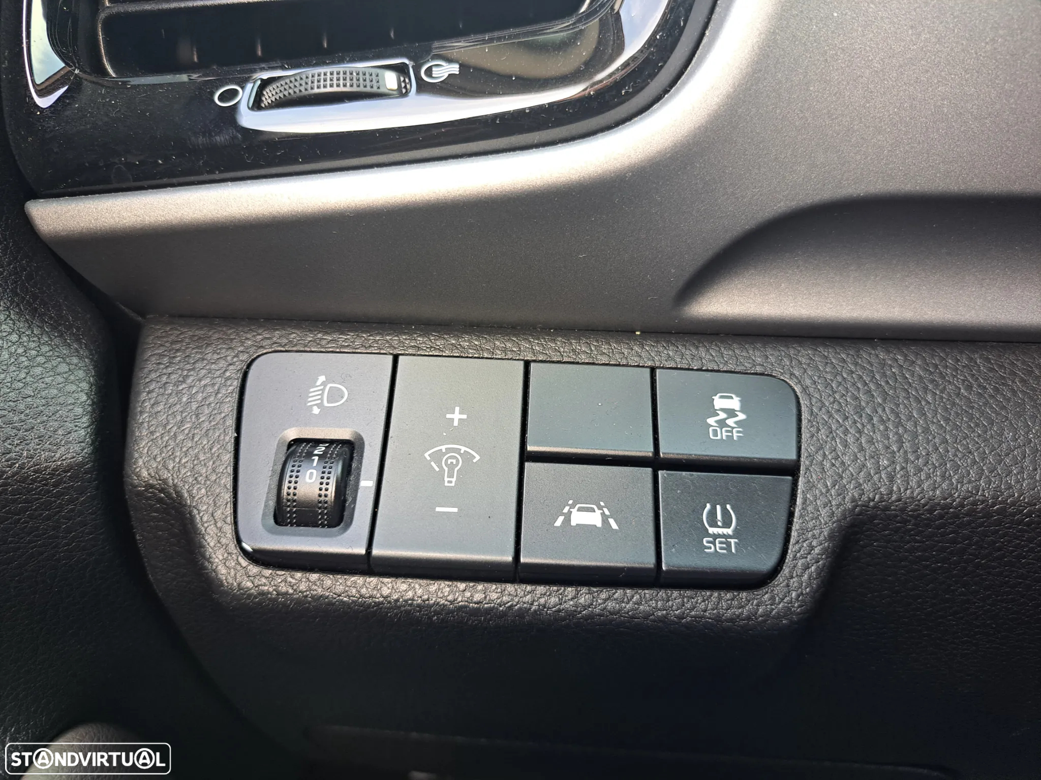 Kia Stonic 1.0 T-GDI 120 Edition 7 - 17
