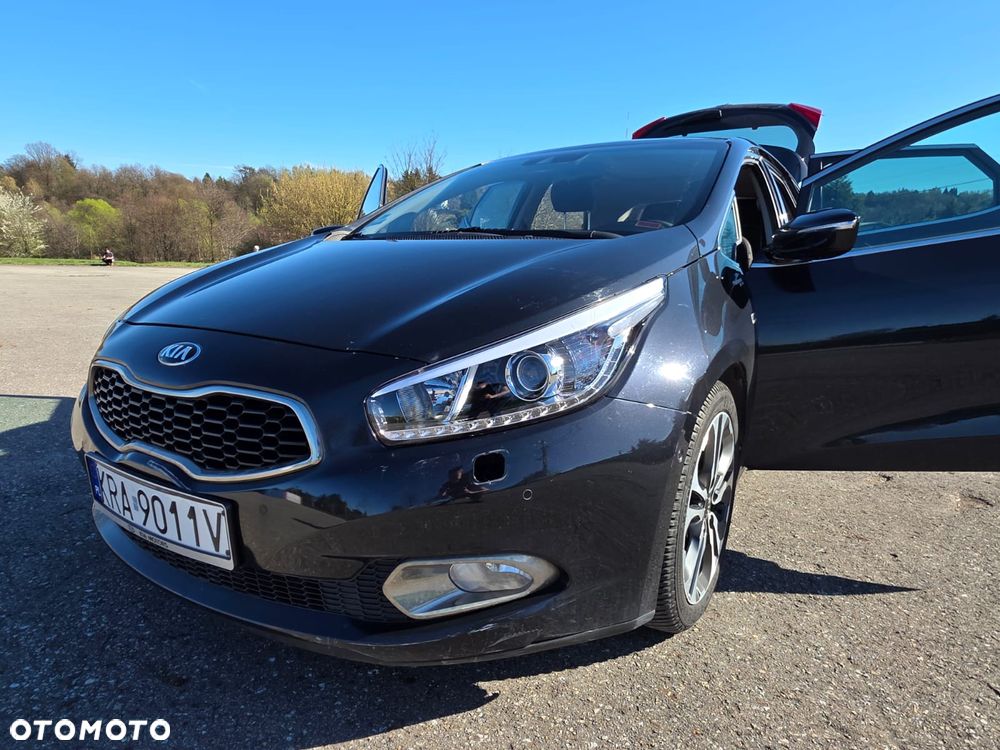 Kia Ceed 1.6 CRDi 128 Platinum Edition - 17
