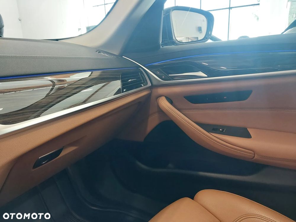 BMW Seria 5 520d MHEV Luxury Line - 16