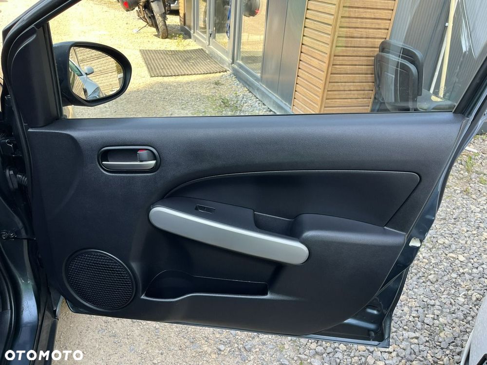 Mazda 2 - 22