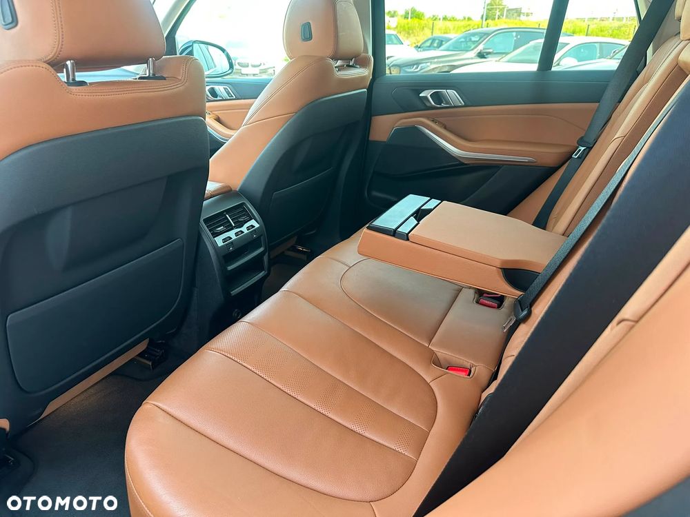 BMW X5 xDrive25d - 26