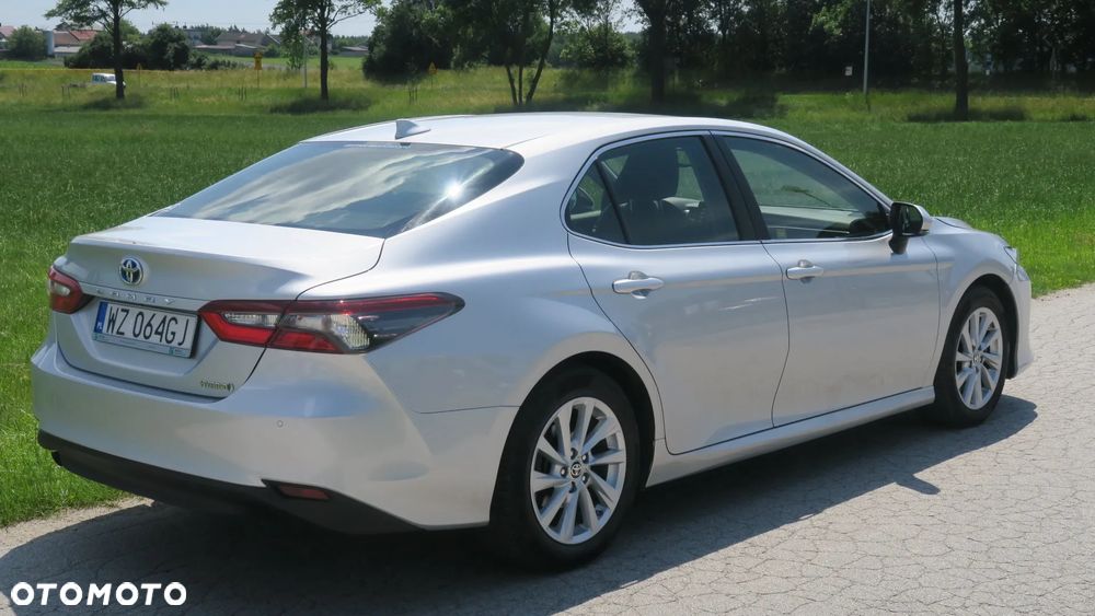 Toyota Camry - 8