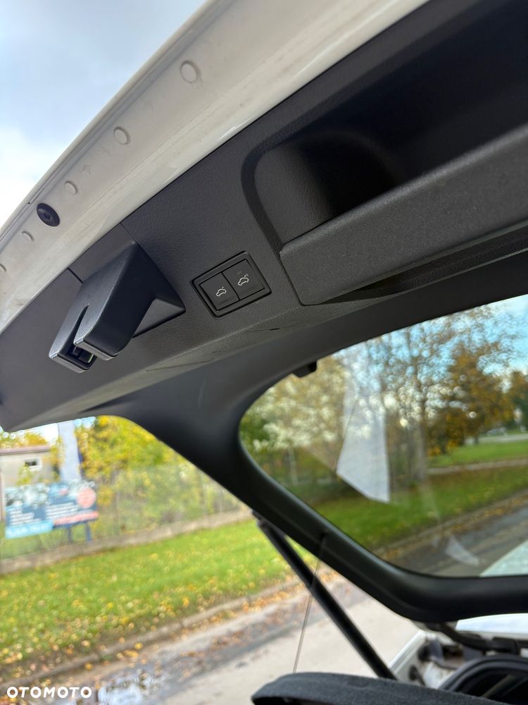 Volkswagen Arteon 2.0 TSI 4Motion R-Line DSG - 26