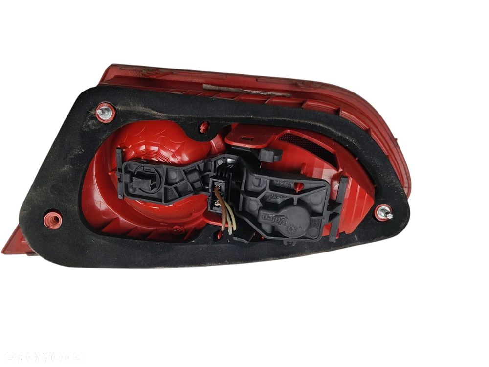 LAMPA LEWY TYŁ W KLAPE SEAT LEON II LIFT (2009-2012) 1.6 TDI 105KM 1P0945093F - 3