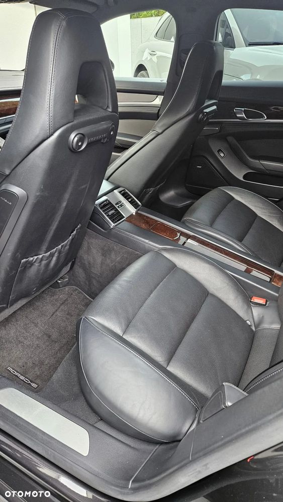 Porsche Panamera Turbo - 9