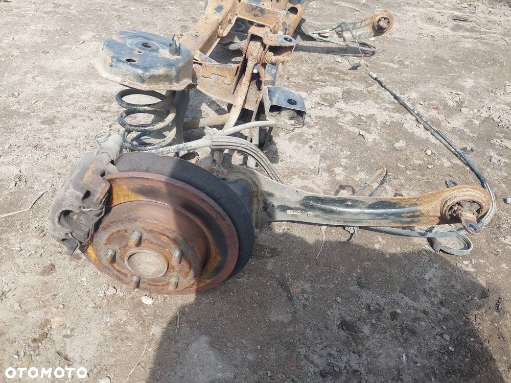 KOMPLETNE ZAWIESZENIE BELKA SANKI TYŁ FORD C-MAX I 03-10r - 2