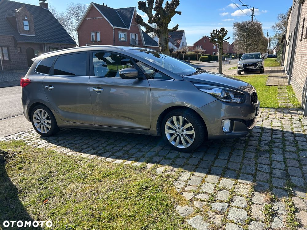 Kia Carens 1.7 CRDi M 7os EU6 - 1