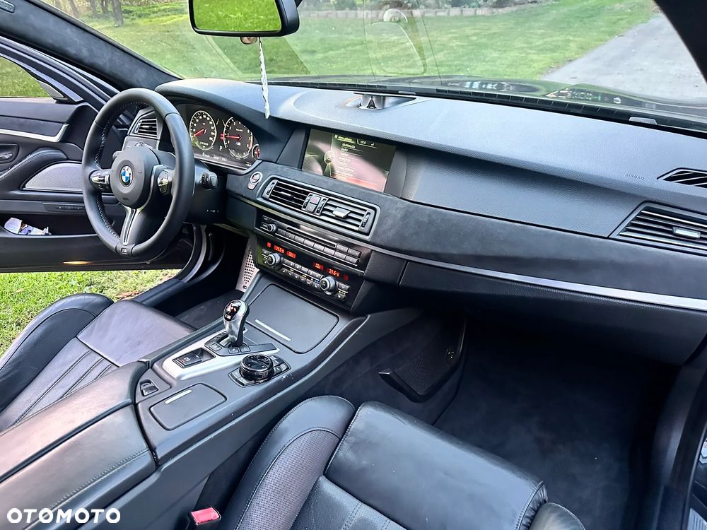 BMW M5 Standard - 12