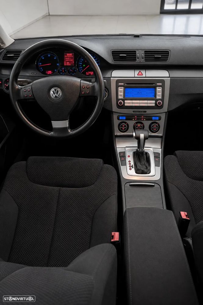 VW Passat - 2