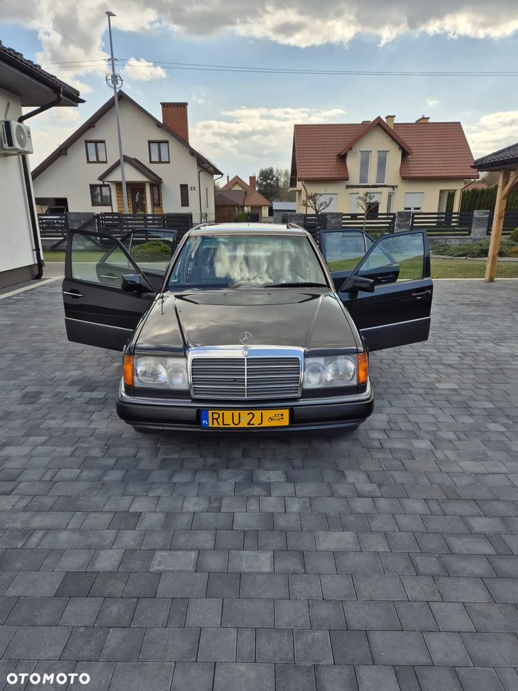 Mercedes-Benz W124 (1984-1993) - 19